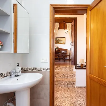 Ek Araya Ferienhaus *
