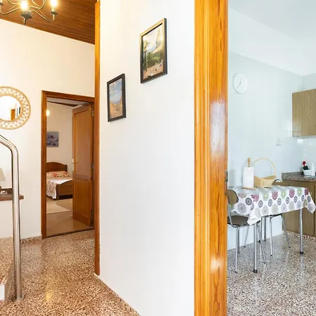 Ek Araya Ferienhaus *